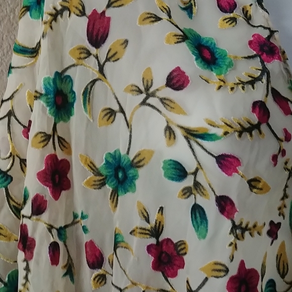 Woven Heart Floral Velvet Kimono One Size - Picture 3 of 5